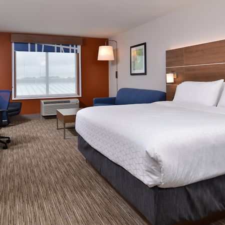 Holiday Inn Express & Suites - Marshalltown By Ihg Dış mekan fotoğraf
