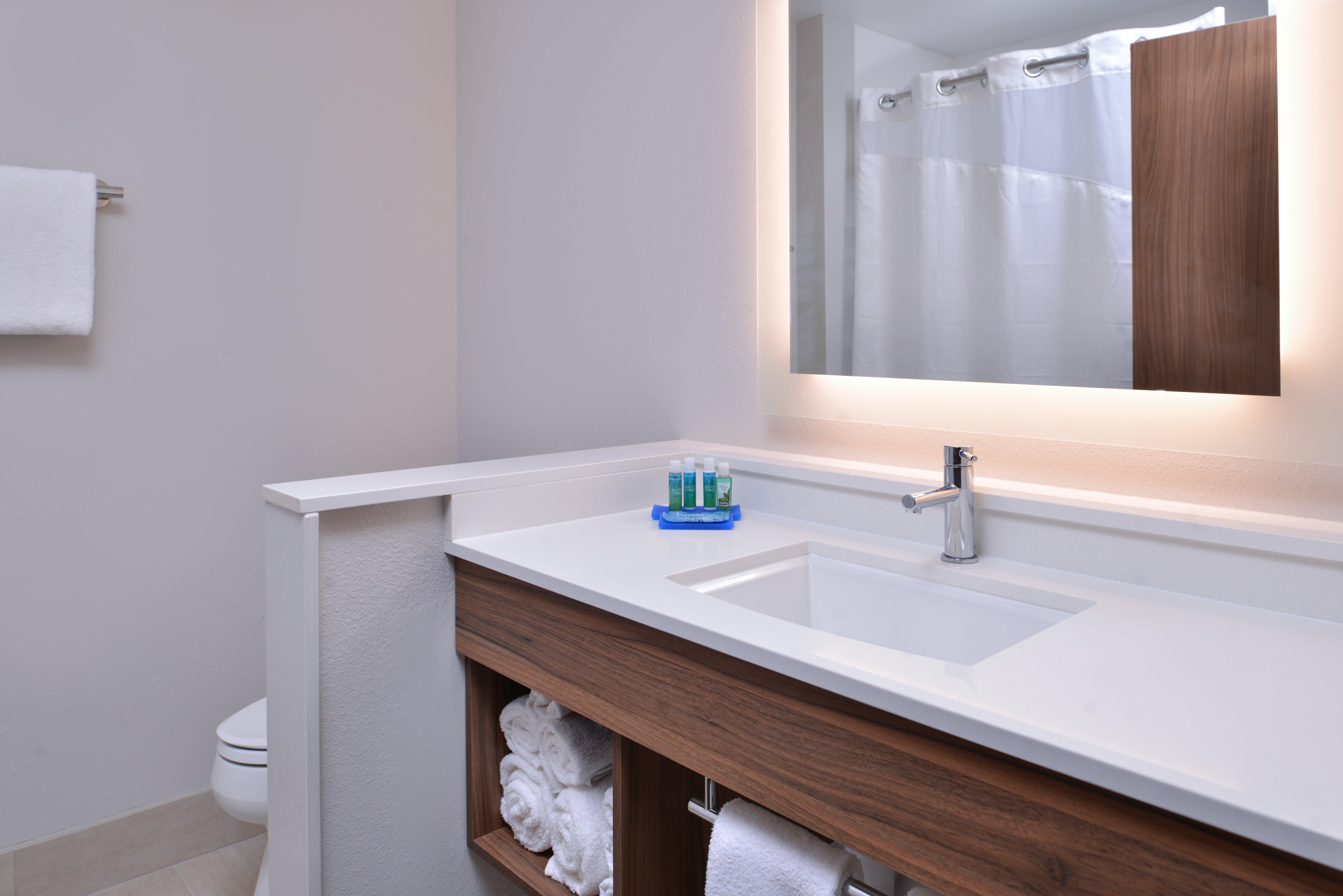 Holiday Inn Express & Suites - Marshalltown By Ihg Dış mekan fotoğraf