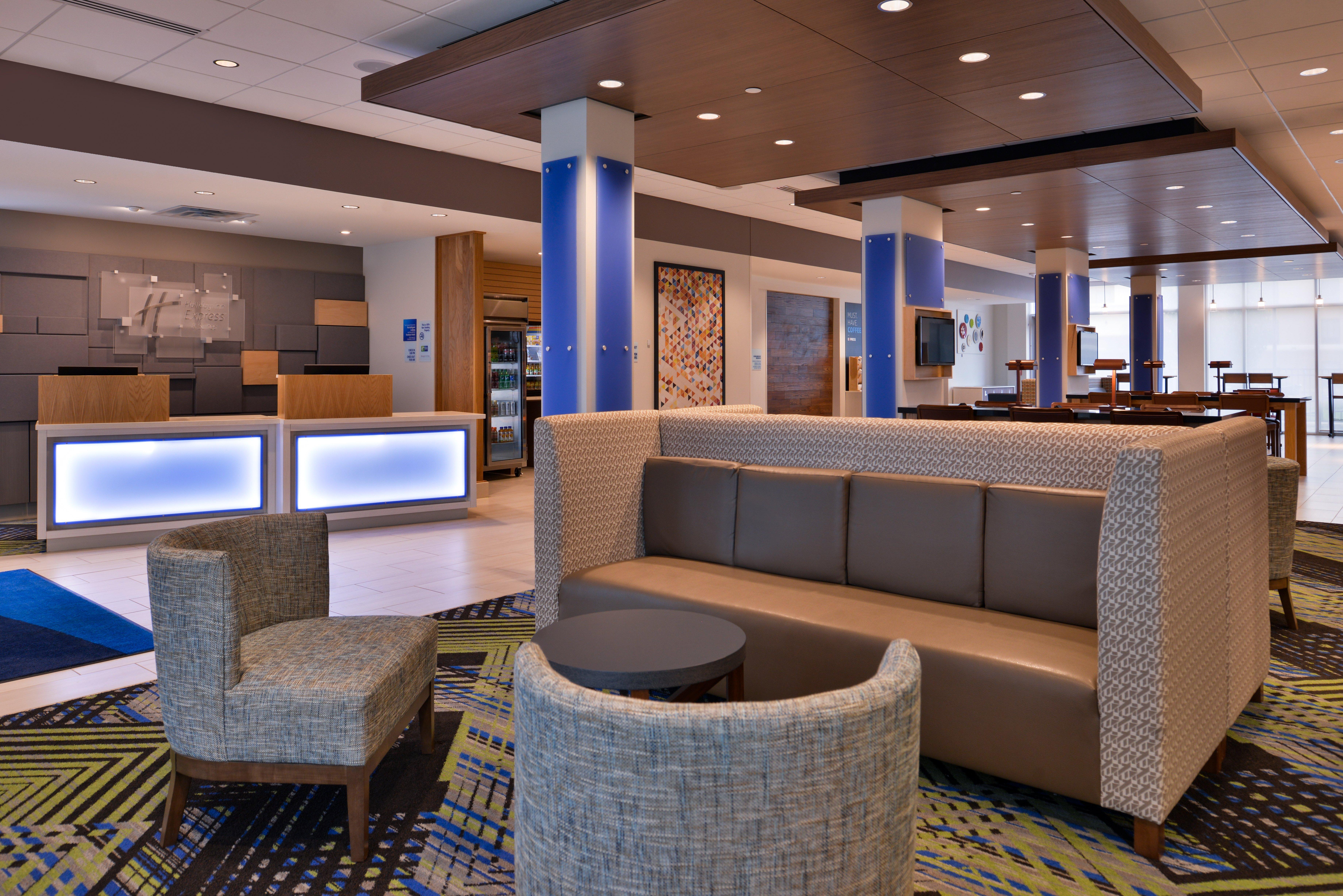 Holiday Inn Express & Suites - Marshalltown By Ihg Dış mekan fotoğraf