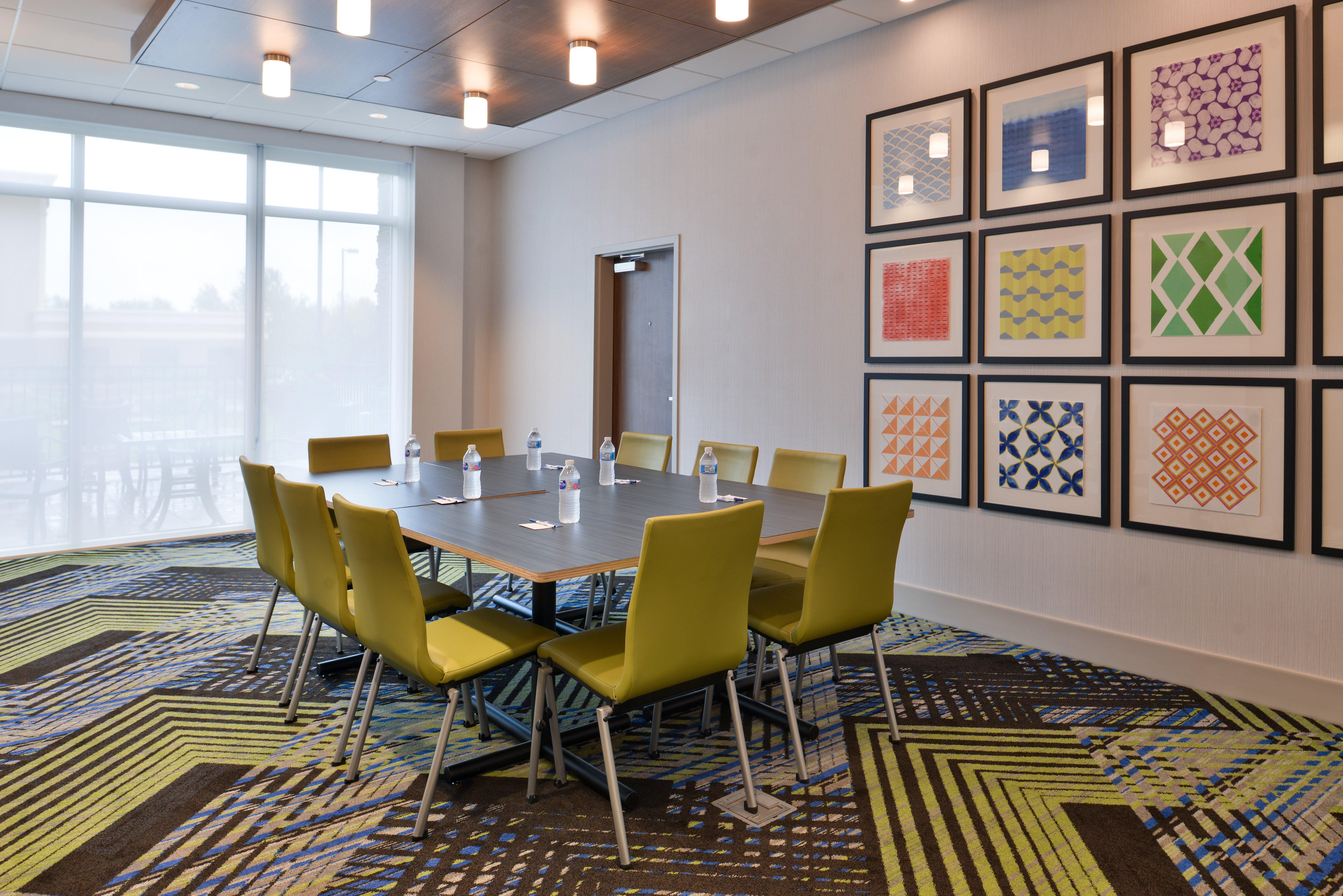 Holiday Inn Express & Suites - Marshalltown By Ihg Dış mekan fotoğraf