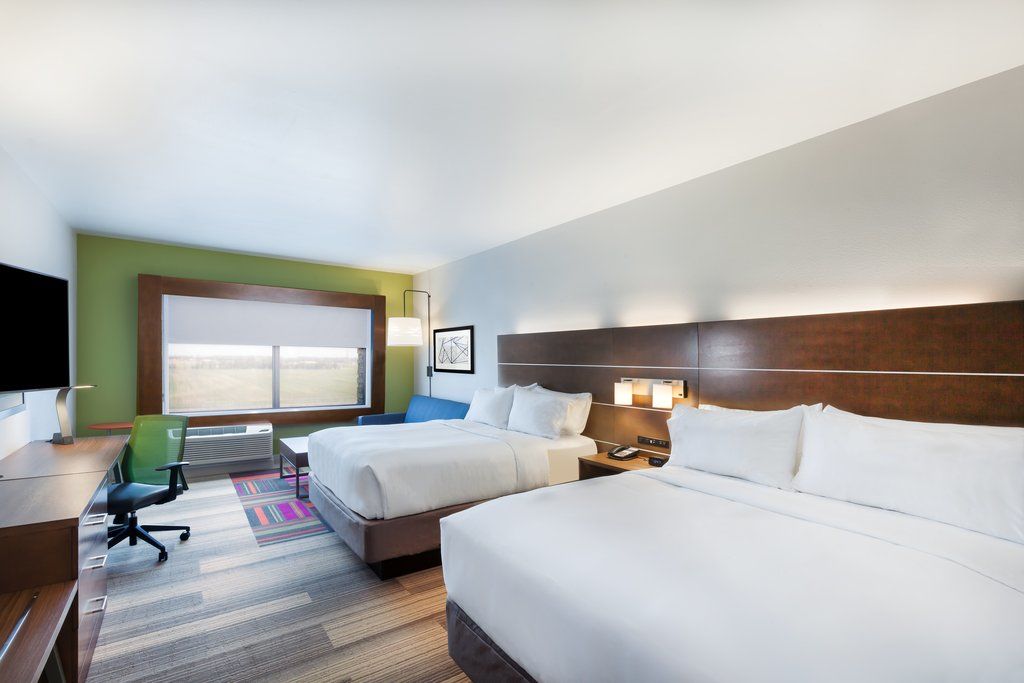 Holiday Inn Express & Suites - Marshalltown By Ihg Dış mekan fotoğraf