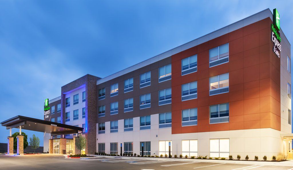 Holiday Inn Express & Suites - Marshalltown By Ihg Dış mekan fotoğraf